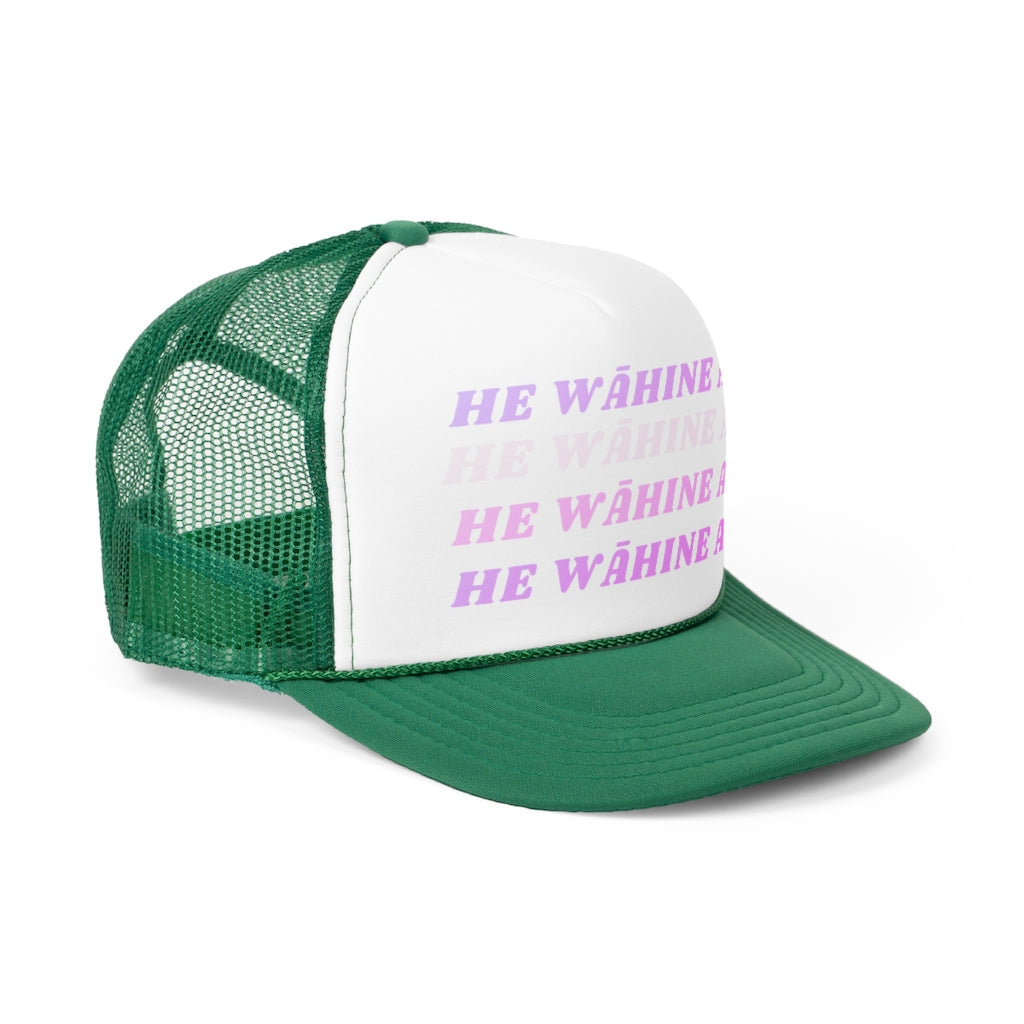 HE WĀHINE AU. TRUCKER