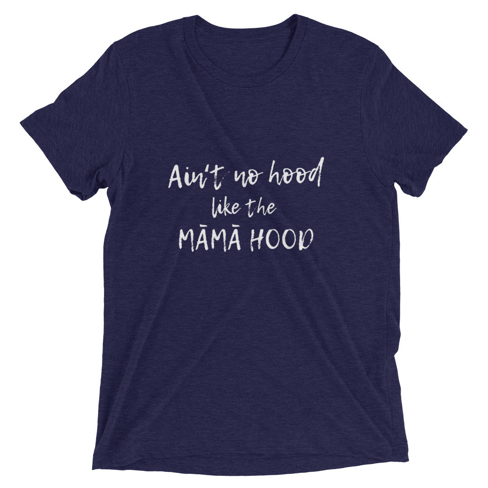 MĀMĀHOOD in WHT TEXT Short sleeve t-shirt